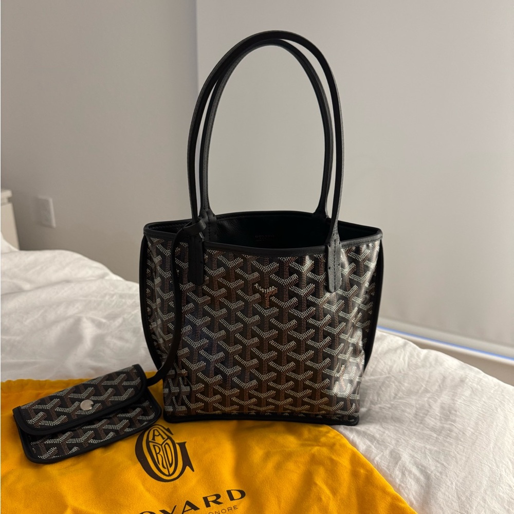 Goyard Black and White Tote with Pouch
